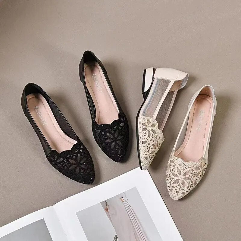 Sandália Eva™ com Strass e Renda / Seus Passos Com a Mais Pura Elegância e Sofisticação