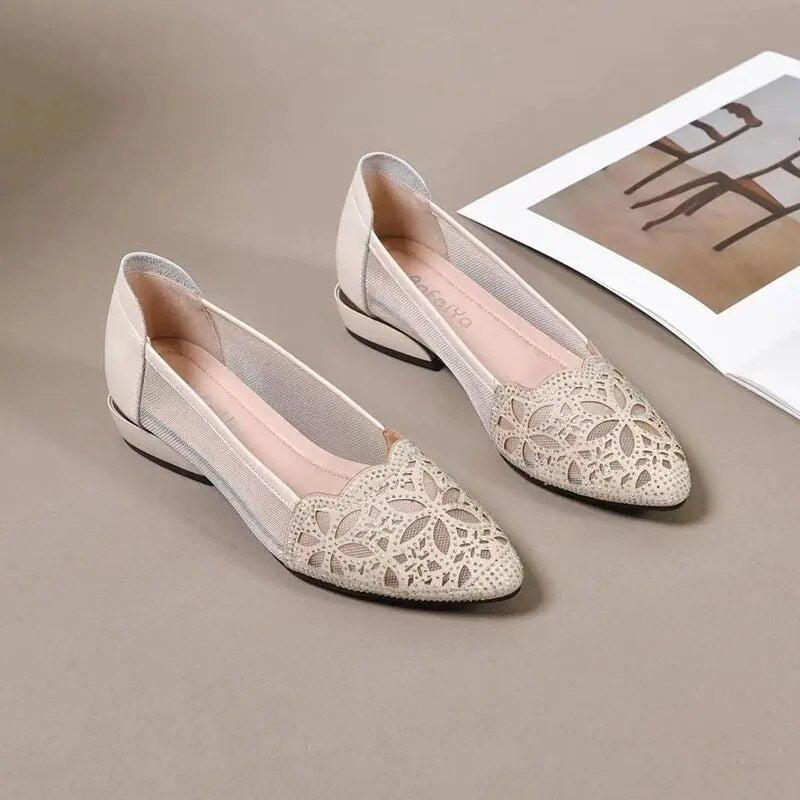 Sandália Eva™ com Strass e Renda / Seus Passos Com a Mais Pura Elegância e Sofisticação